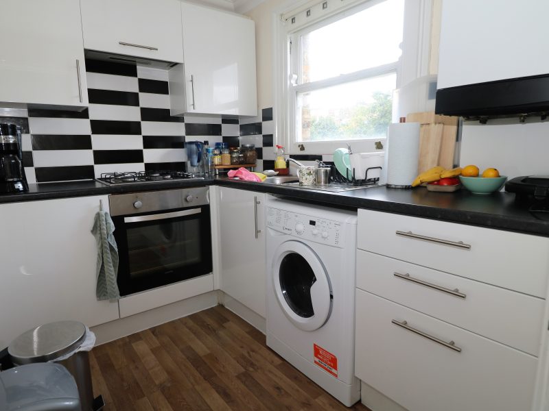 Two double bedroom flat in Islington, n4 close to Holloway.