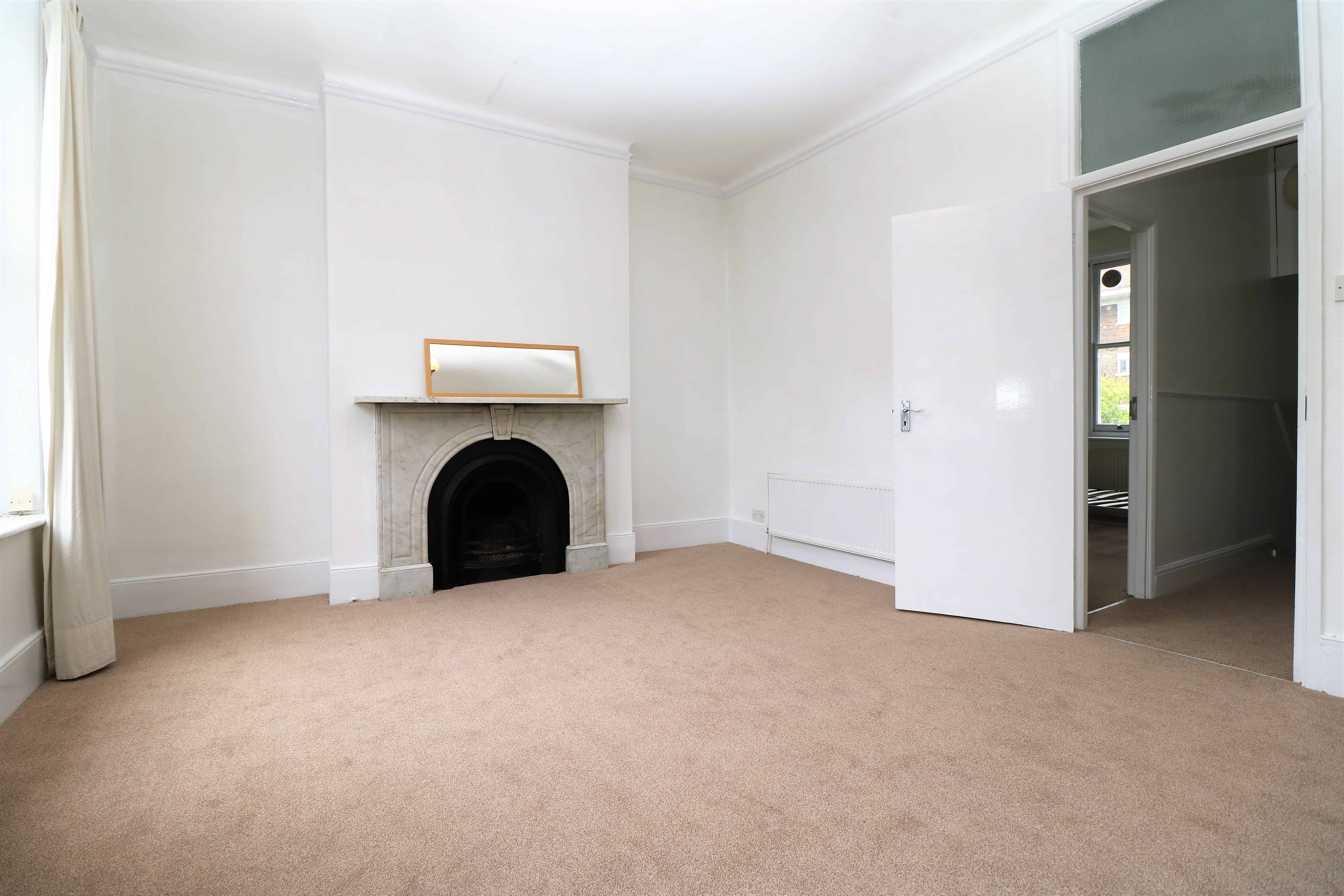 Repainted, first floor one double bedroom flat in Finsbury Park, N4. Quiet street close to station and park - Must be seen
