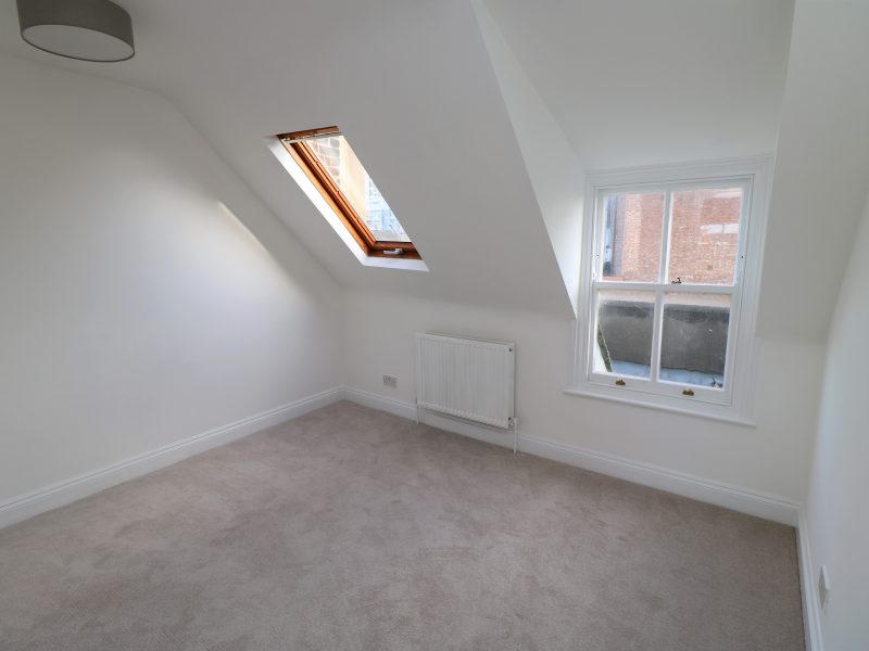 Top floor one double bedroom flat in Islington, N4, N1 available now