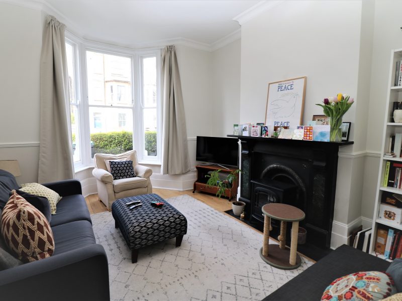 Four bedroom, 3 storey Victorian house with two bathrooms and south facing garden in Stroud Green, N4