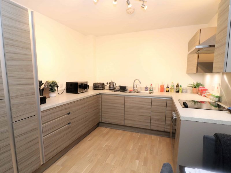 Extremely well presented ground floor one bedroom flat in a secure private gated mews in Archway, N19